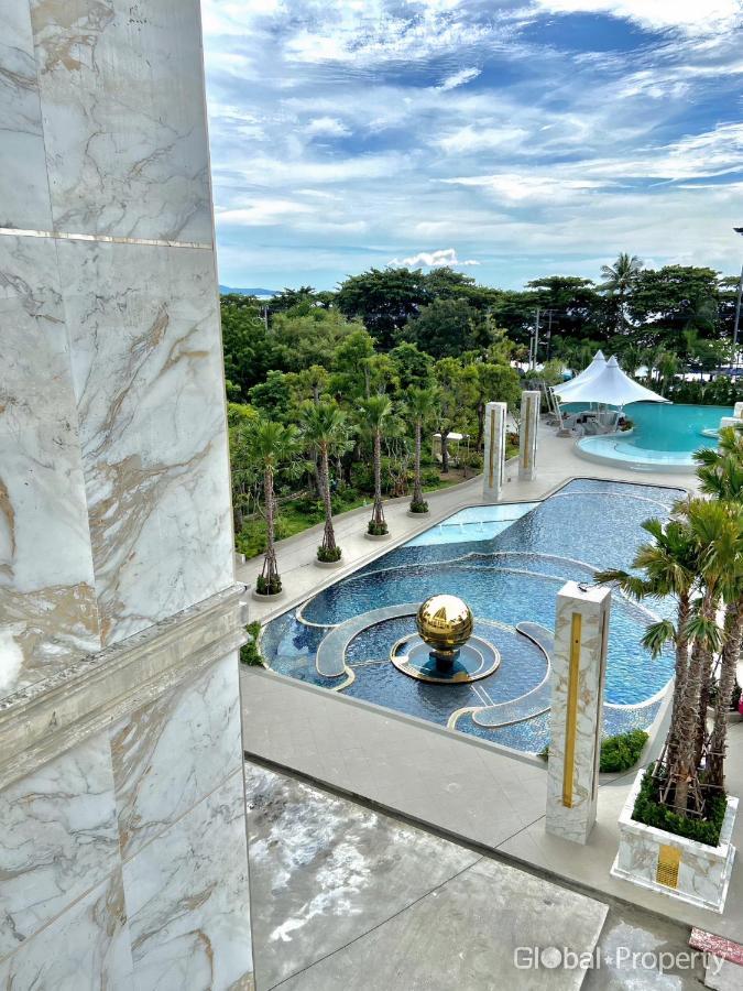 Luxury Sea View Room Beach Front Luxury Jomtien Beach Exterior photo